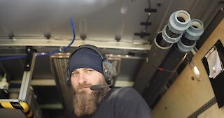 Ordnungsgemäß und routiniert